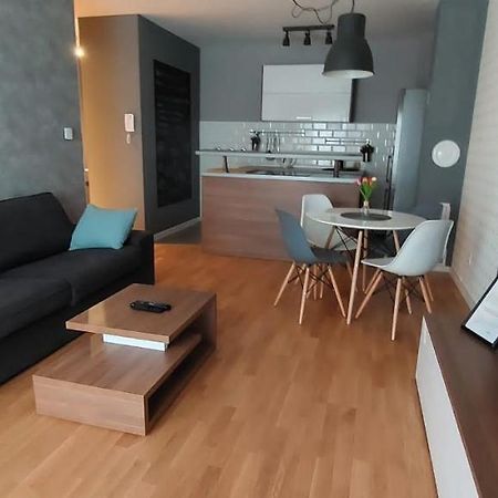 Apartman Urban & 4 Zagreb Exterior foto